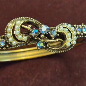 Vintage Signed Florenza Aurora Borealis Rhinestone & Faux Pearl Bracelet